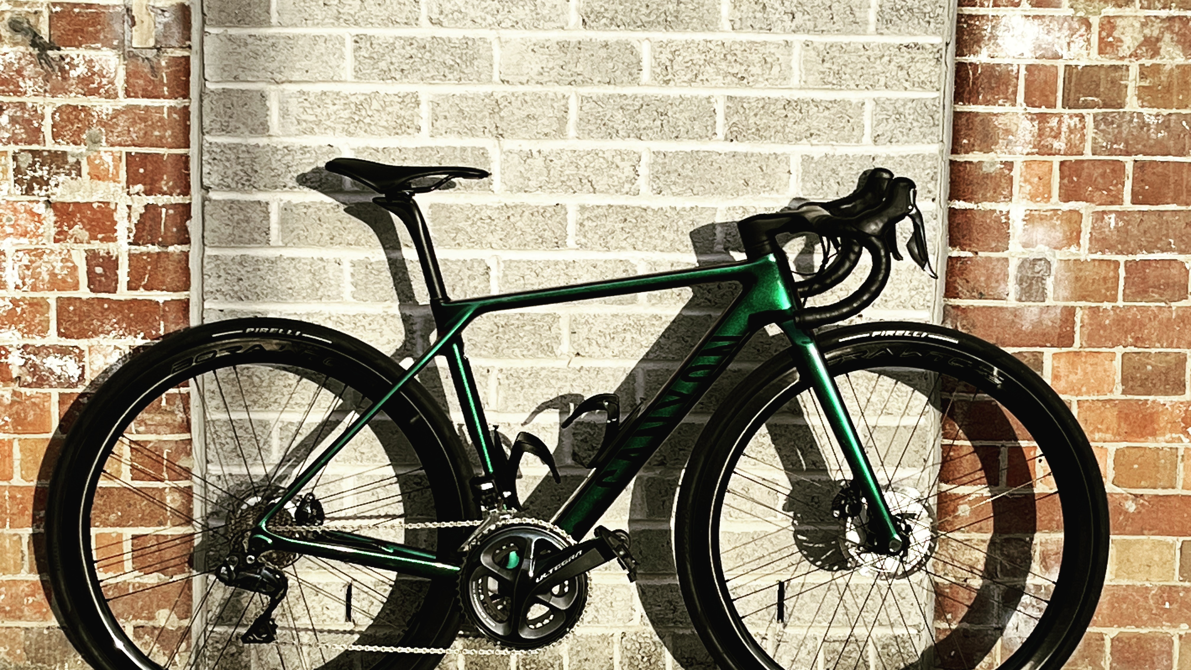 On Saturday I plan to take this bike up my local climb faster than I have before. Its a climb I now well, and I have spent the last 2 months training to set a new PB. #Bikelife #bicycle #bikeporn #strava #outsideisfree